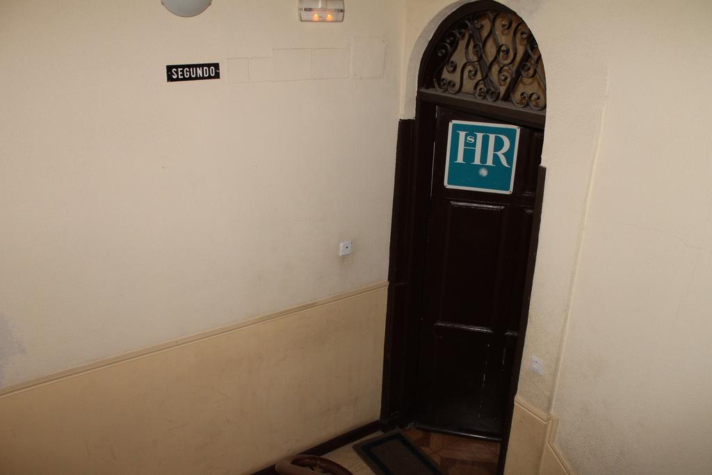 Hostal Xucar Madrid Bagian luar foto